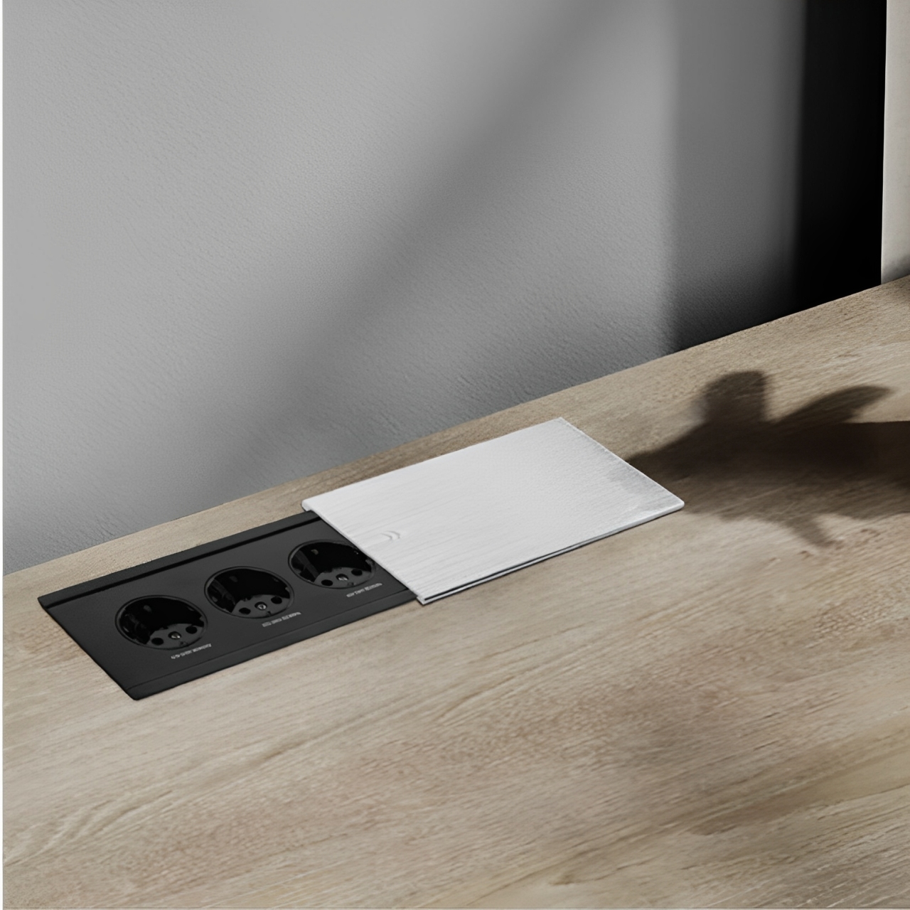 پریز توکار کابینتی کشویی ملونی مدل 10078